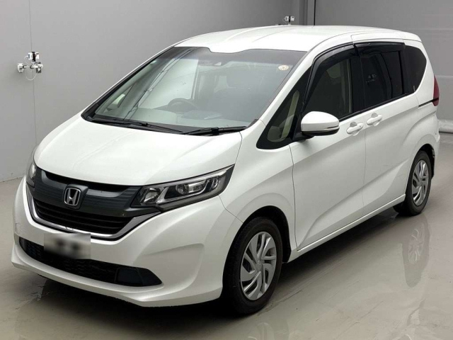 HONDA FREED — фото