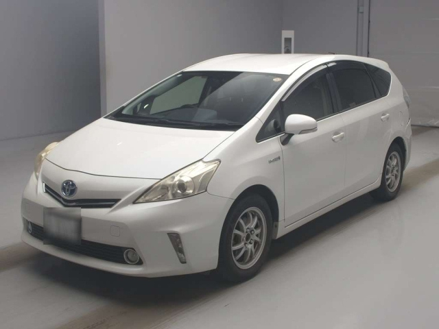 TOYOTA PRIUS — фото