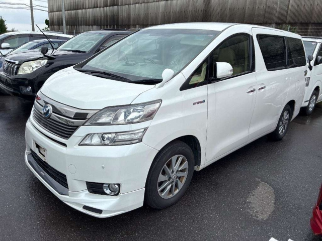 TOYOTA VELLFIRE — фото