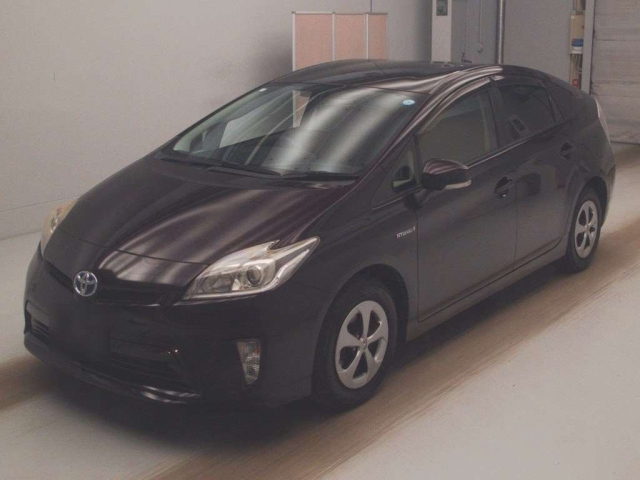 TOYOTA PRIUS — фото