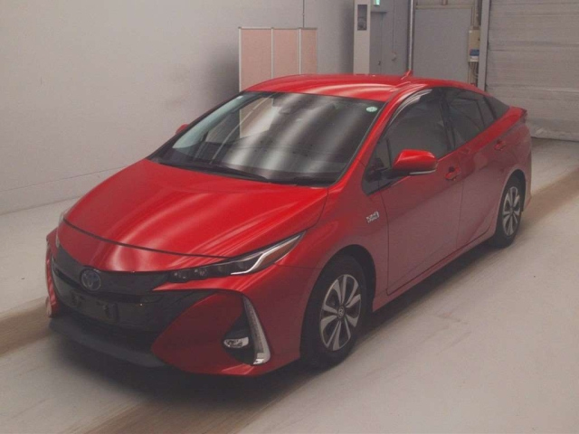 TOYOTA PRIUS — фото