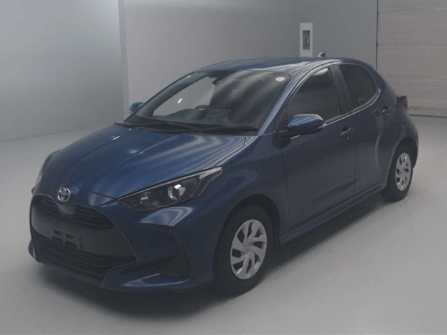 TOYOTA YARIS — фото