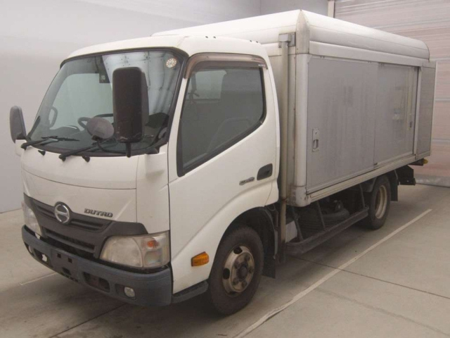 HINO DUTRO — фото