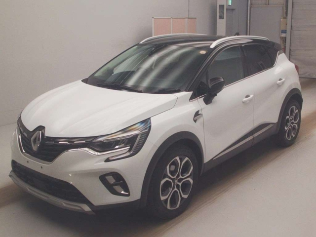 RENAULT CAPTUR — фото