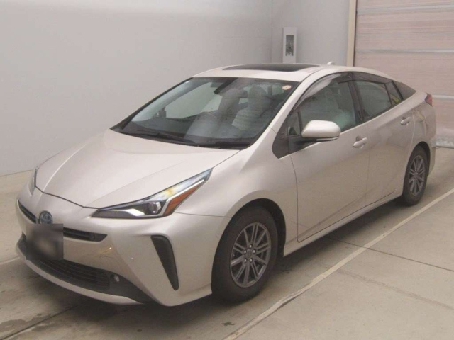 TOYOTA PRIUS — фото