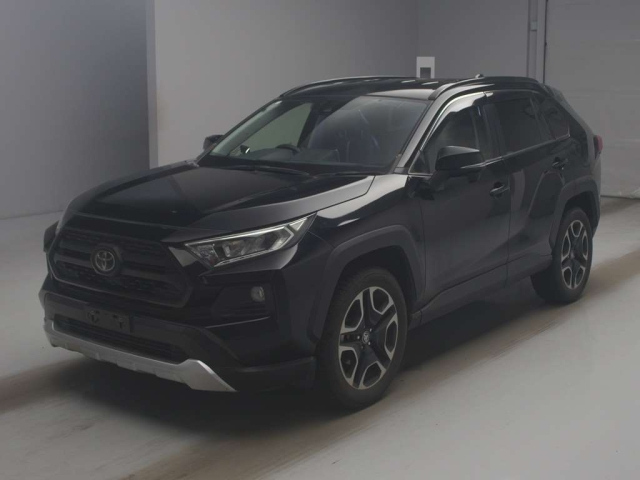TOYOTA RAV4 — фото