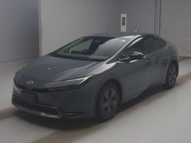 TOYOTA PRIUS — фото