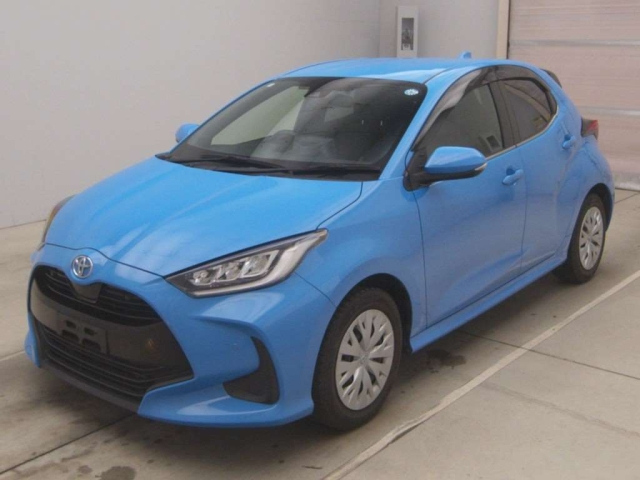 TOYOTA YARIS — фото
