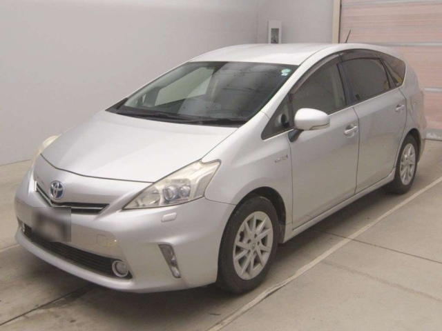 TOYOTA PRIUS — фото