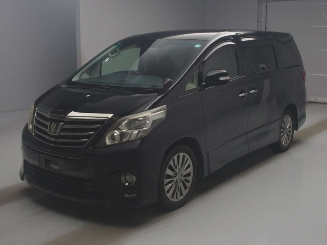 TOYOTA ALPHARD — фото