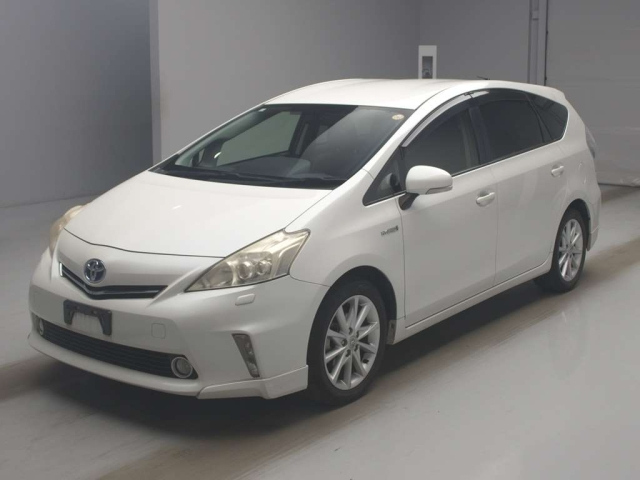 TOYOTA PRIUS — фото