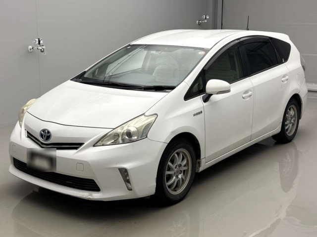 TOYOTA PRIUS — фото