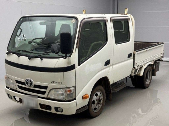 TOYOTA DYNA — фото