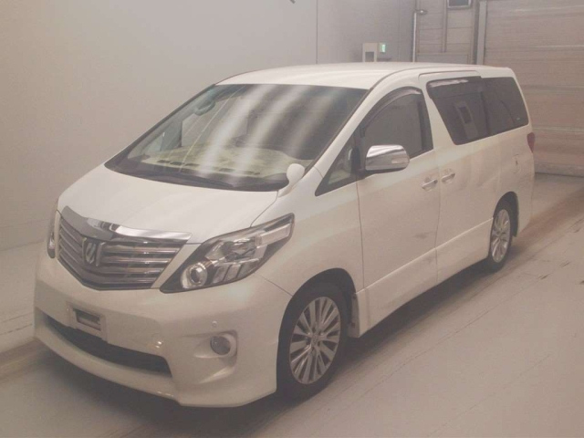 TOYOTA ALPHARD — фото