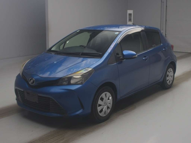 TOYOTA VITZ — фото