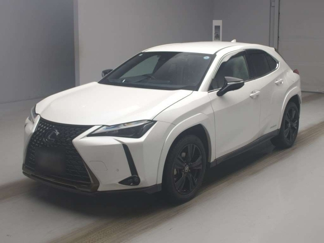 LEXUS UX — фото