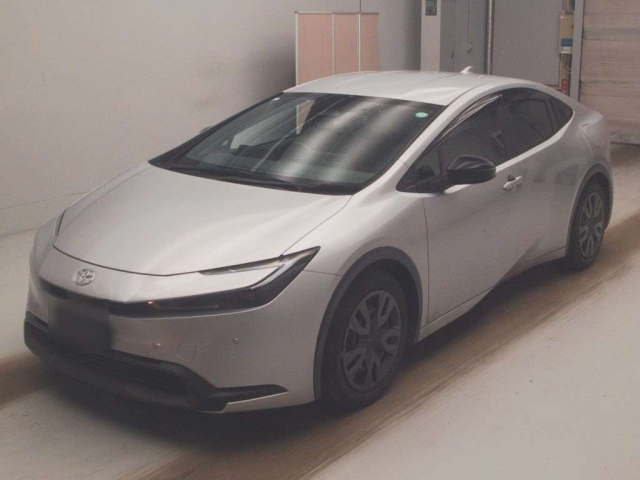 TOYOTA PRIUS — фото