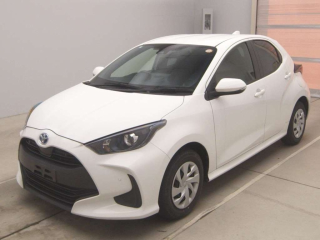 TOYOTA YARIS — фото