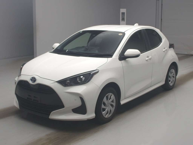 TOYOTA YARIS — фото