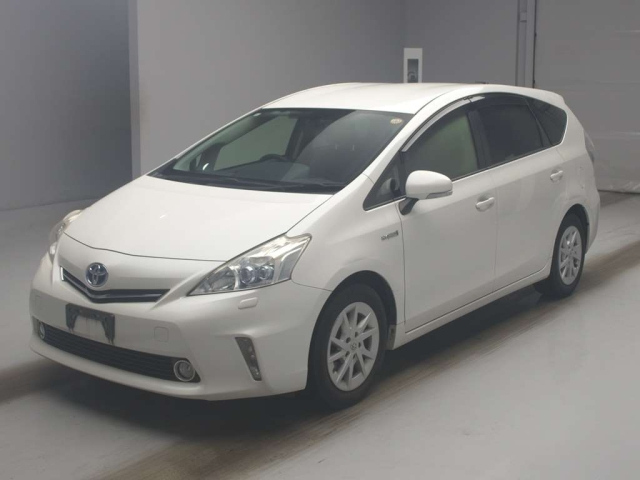 TOYOTA PRIUS — фото