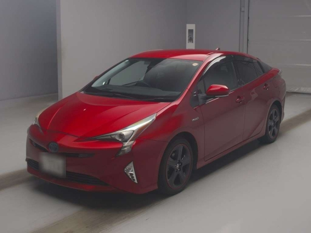 TOYOTA PRIUS — фото