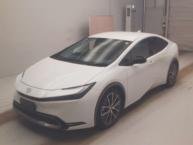 TOYOTA PRIUS — фото