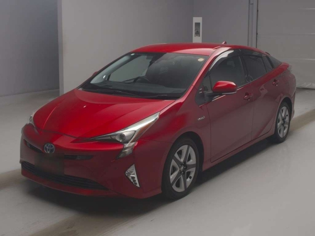 TOYOTA PRIUS — фото
