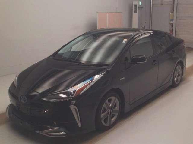 TOYOTA PRIUS — фото