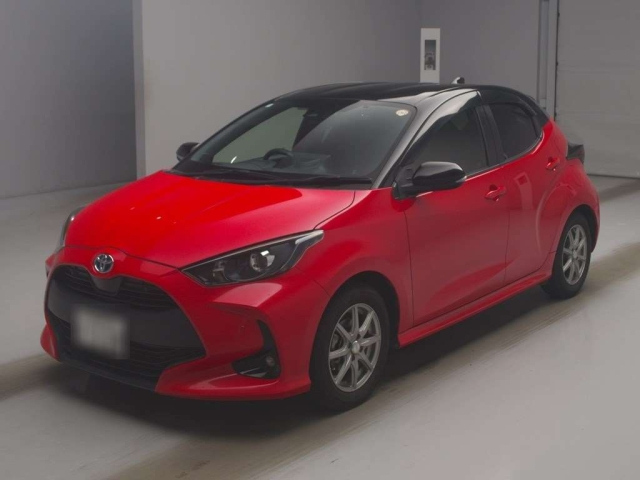TOYOTA YARIS — фото