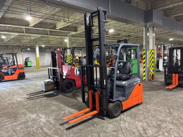 TOYOTA FORKLIFT — фото