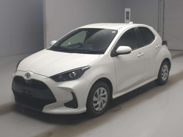 TOYOTA YARIS — фото