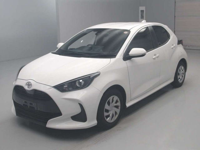 TOYOTA YARIS — фото