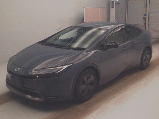 TOYOTA PRIUS — фото