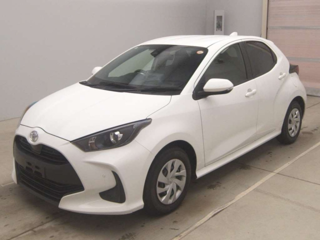 TOYOTA YARIS — фото
