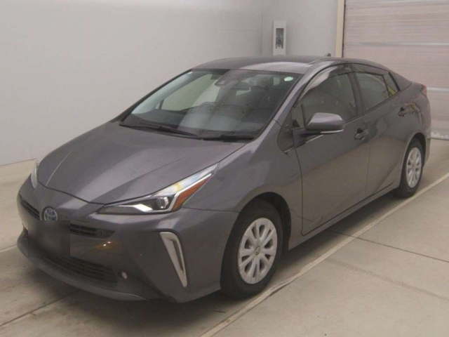 TOYOTA PRIUS — фото