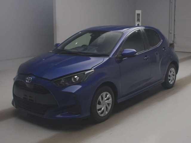 TOYOTA YARIS — фото