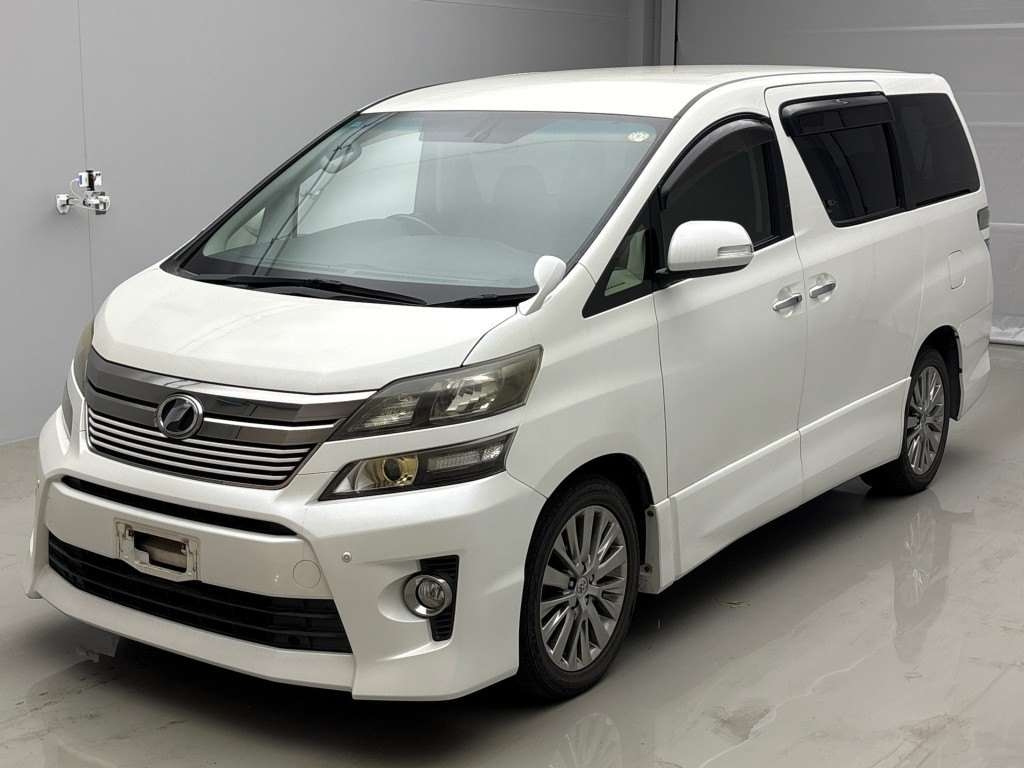 TOYOTA ALPHARD — фото