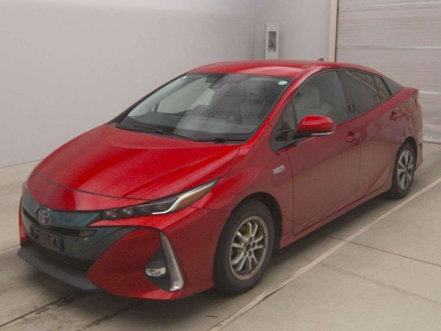 TOYOTA PRIUS — фото