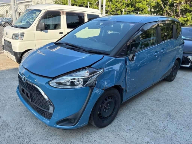 TOYOTA SIENTA — фото