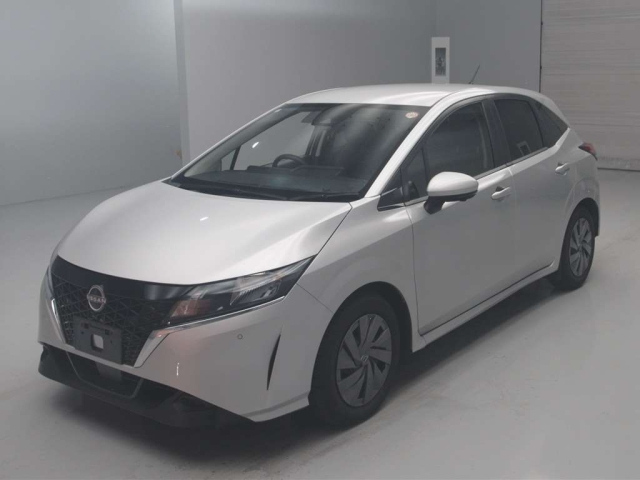 NISSAN NOTE — фото