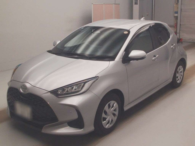 TOYOTA YARIS — фото