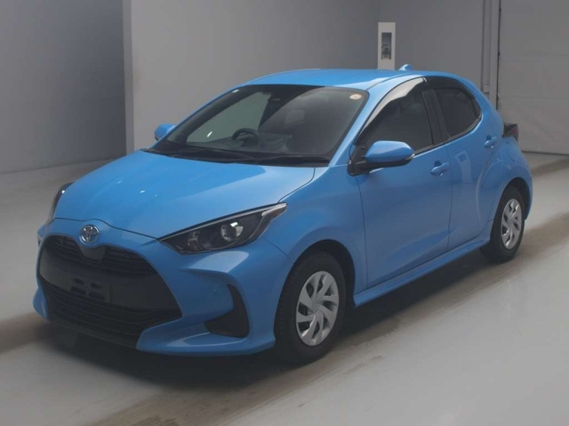 TOYOTA YARIS — фото