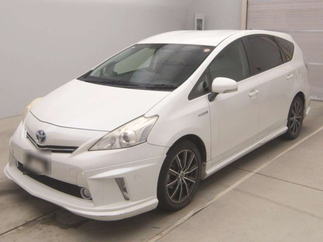 TOYOTA PRIUS — фото