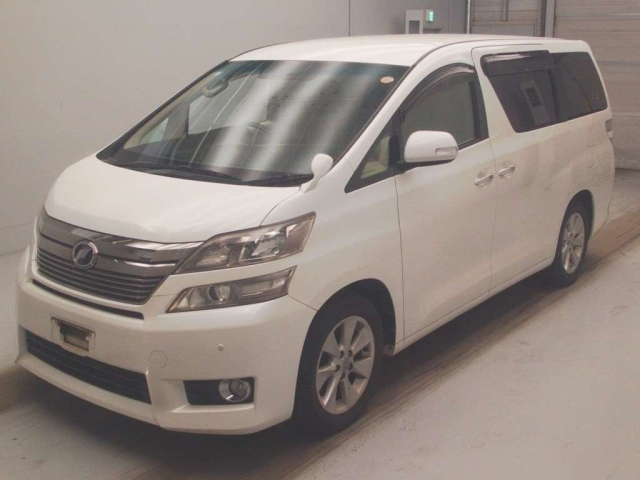 TOYOTA VELLFIRE — фото