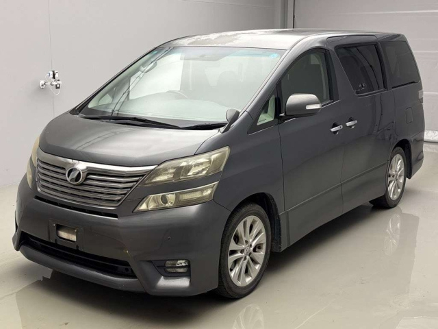 TOYOTA VELLFIRE — фото