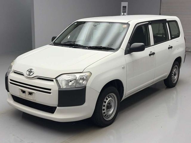 TOYOTA SUCCEED — фото