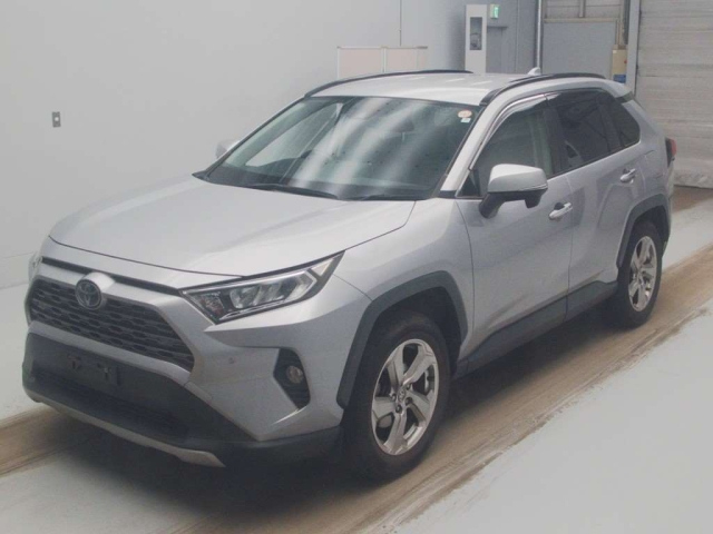 TOYOTA RAV4 — фото