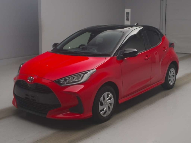TOYOTA YARIS — фото