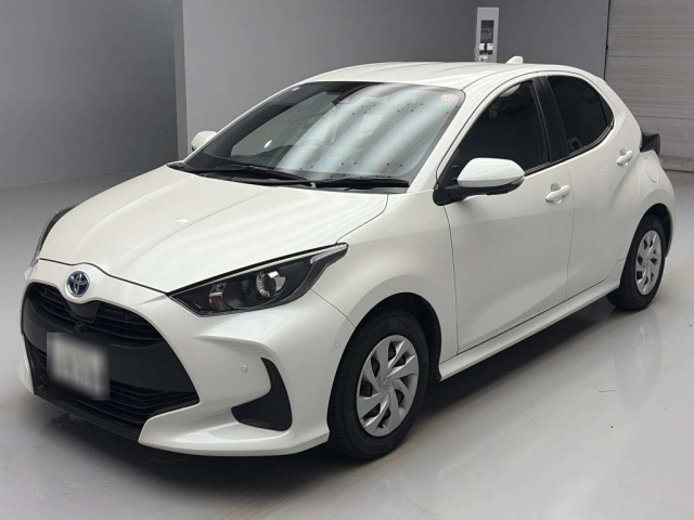 TOYOTA YARIS — фото