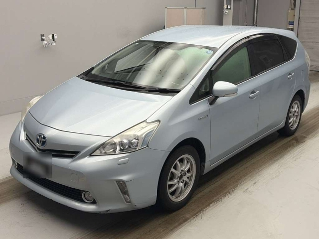 TOYOTA PRIUS — фото